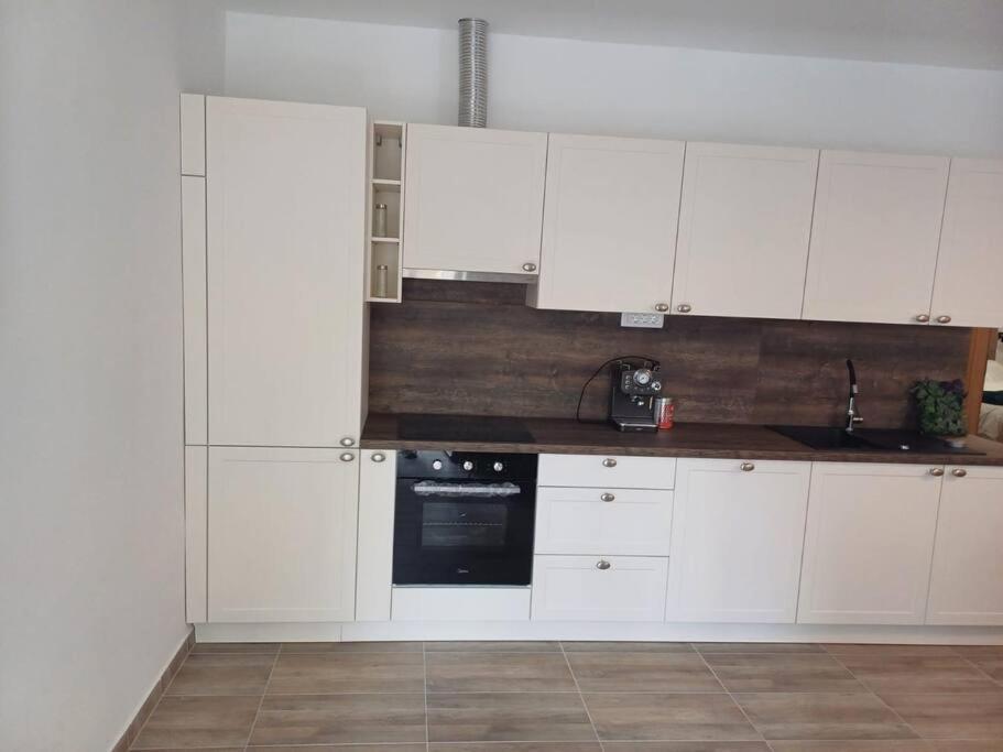 Central Vita Apartment Rijeka Bagian luar foto
