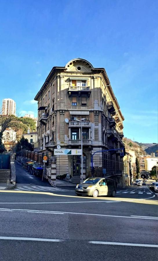 Central Vita Apartment Rijeka Bagian luar foto