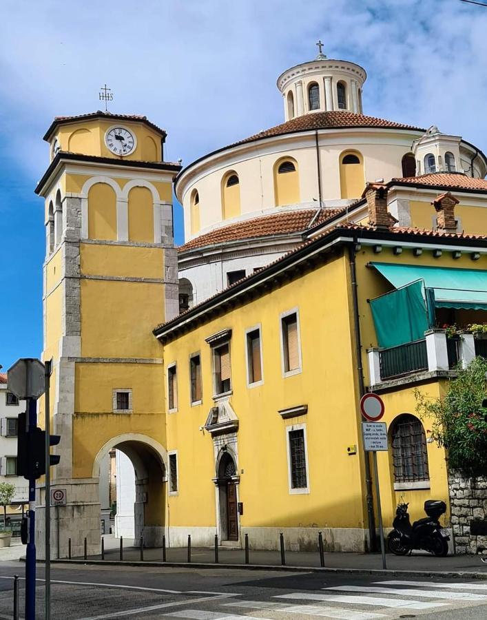 Central Vita Apartment Rijeka Bagian luar foto